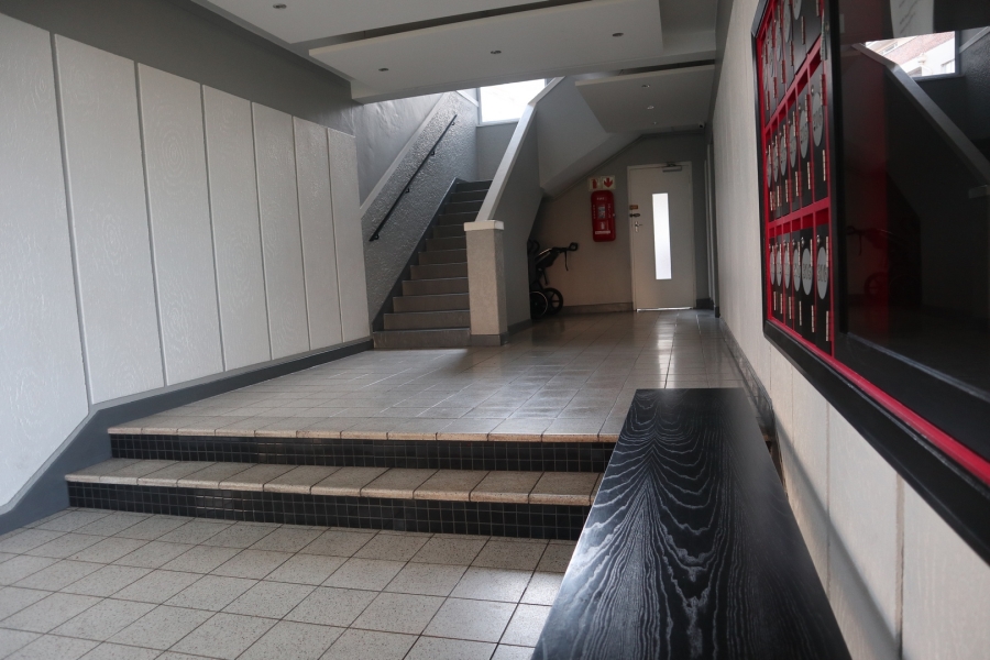 To Let 2 Bedroom Property for Rent in Gardens Western Cape